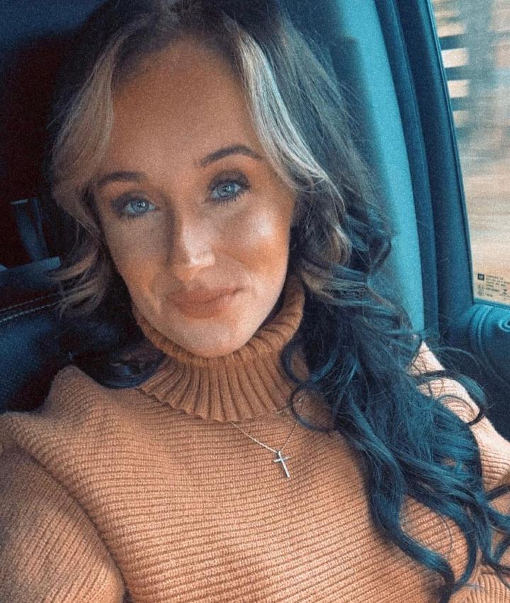 Portrait of Tori Ross